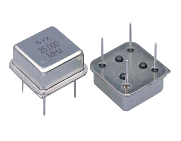 半尺寸晶体振荡器(half-size osc)